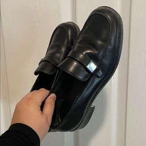 AEROSOLES Black Leather Slip-On Loafers
